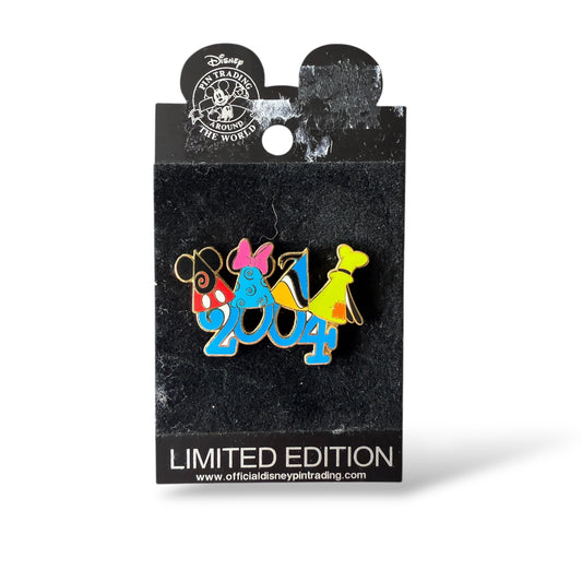 DEC 2004 Cast New Year Character Hats Pin