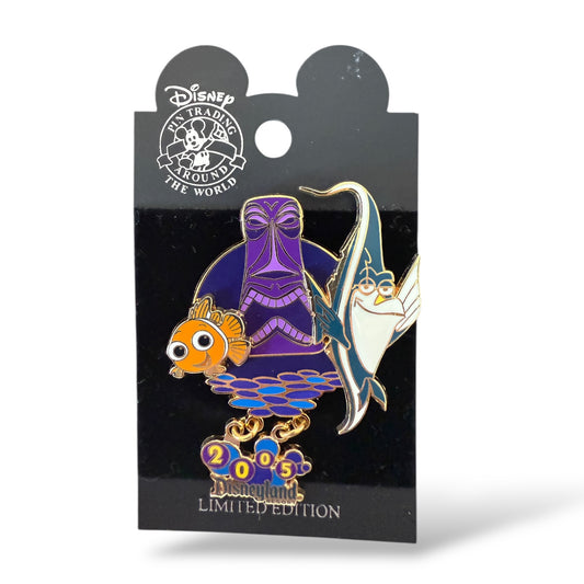 DLR Nemo and Gill Finding Nemo Dangle Pin