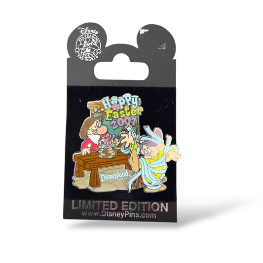 DLR Happy Easter 2007 Grumpy and Dopey Pin
