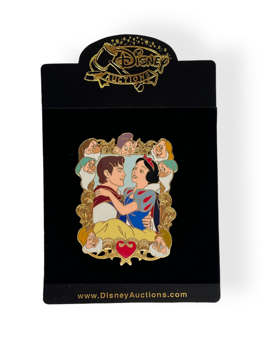 Disney Auctions Snow White & Prince Jumbo Frame Pin