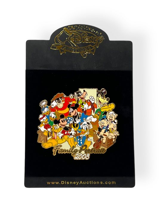 Disney Auctions Family Portrait 2003 Jumbo Pin