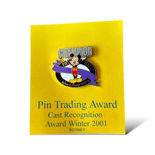 DEC Pin Champion Cast Award Mickey Purple/Black Pin