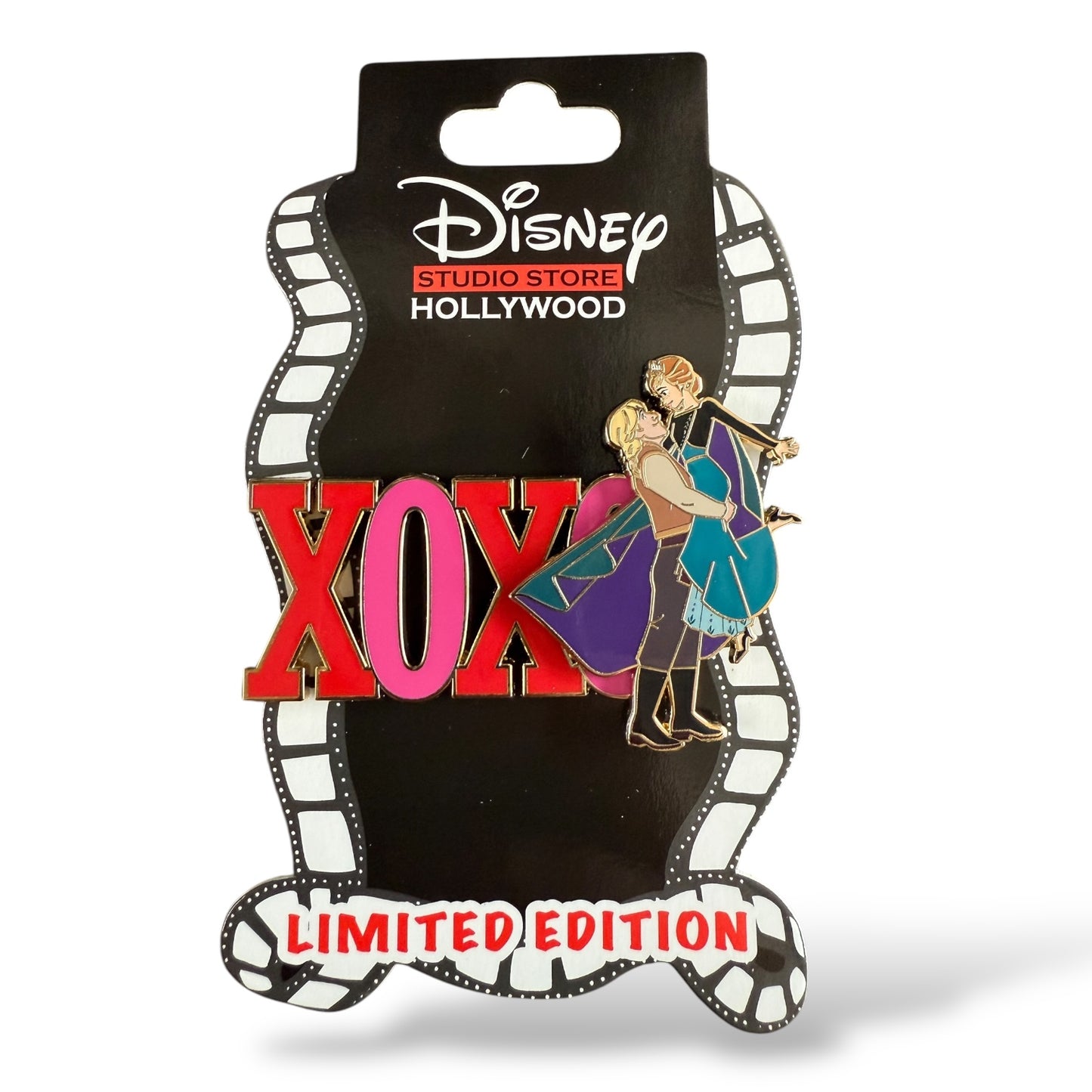 DSSH XOXO Valentine's Day Anna and Kristoff Pin