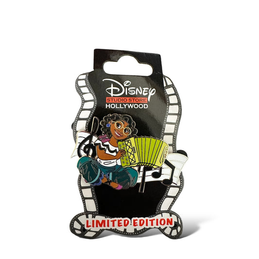 DSSH Instrumental Cast Mirabel Pin