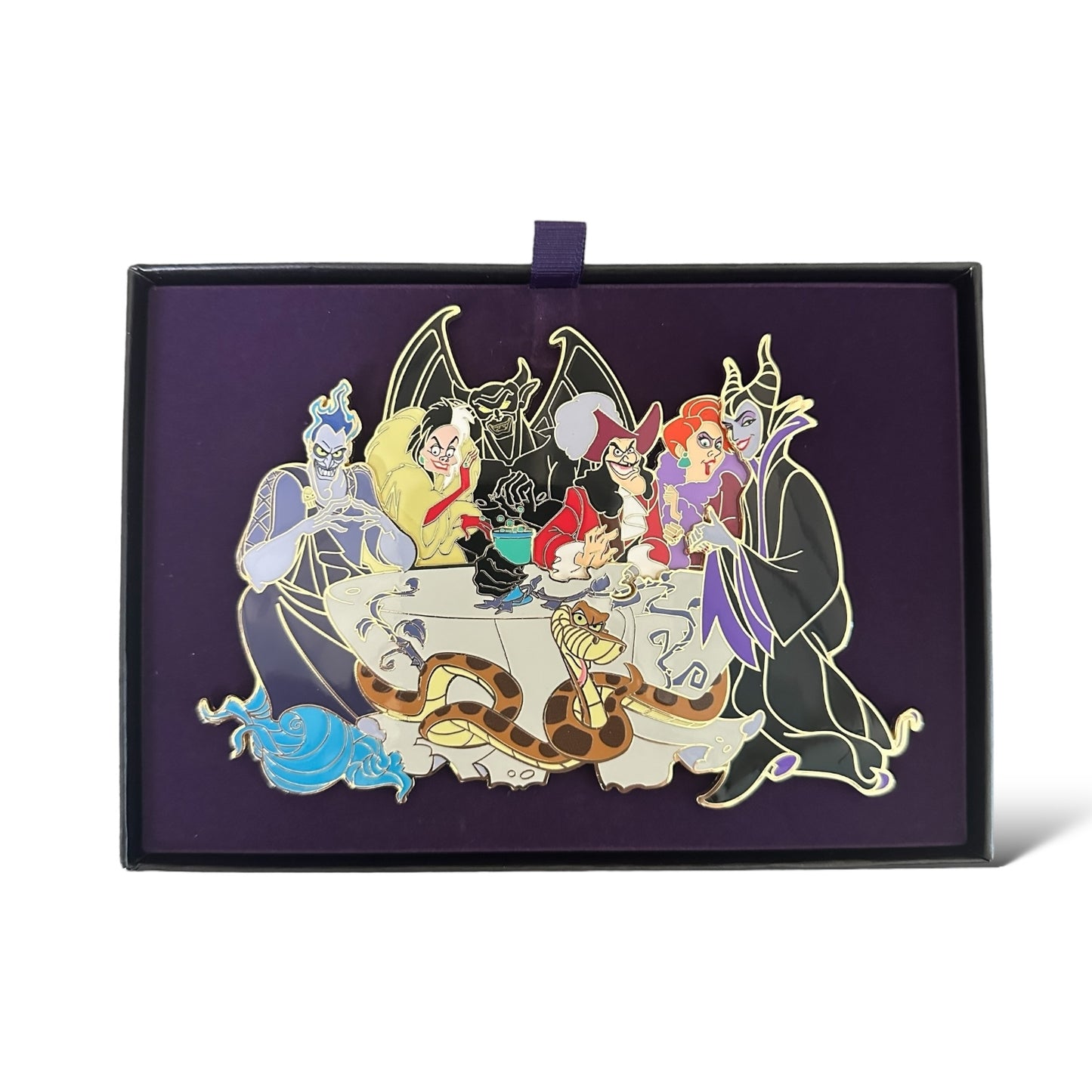 DLRP Villains I See You Group of Villains Jumbo Pin