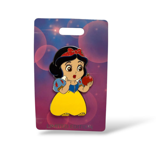 WDI Chibi Heroines Snow White Pin