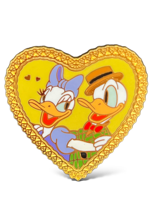 Disney Catalog Sweethearts Donald and Daisy Pin