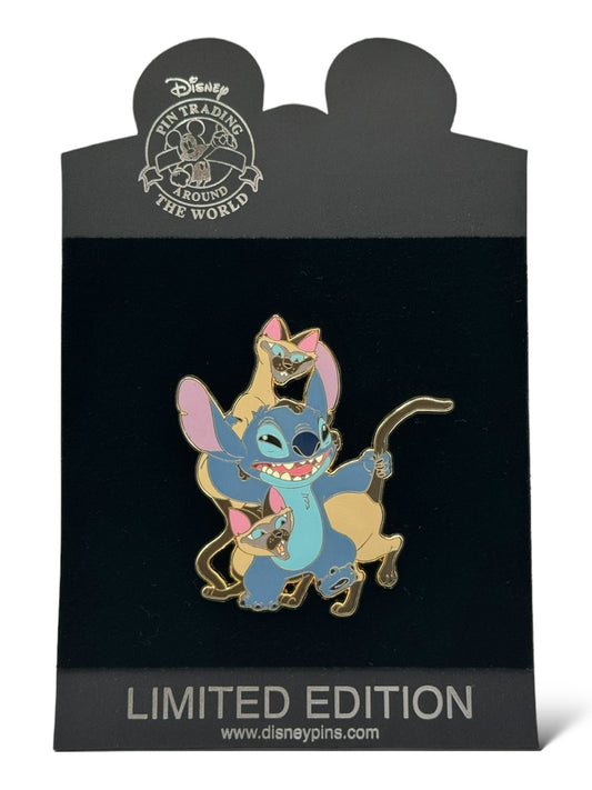 Disney Shopping Stitch vs. Villains Si Am Pin