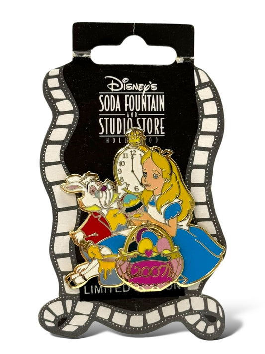 DSSH Easter 2007 Alice in Wonderland with White Rabbit Pin