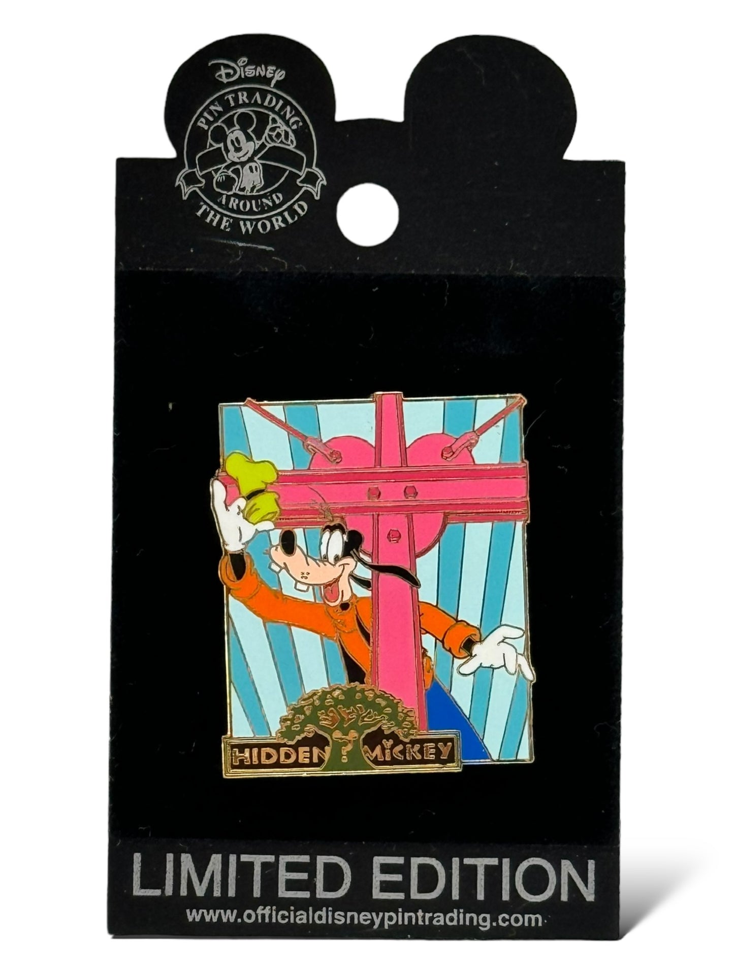 DAK Pin Trading Porch Hidden Mickey Goofy Pin