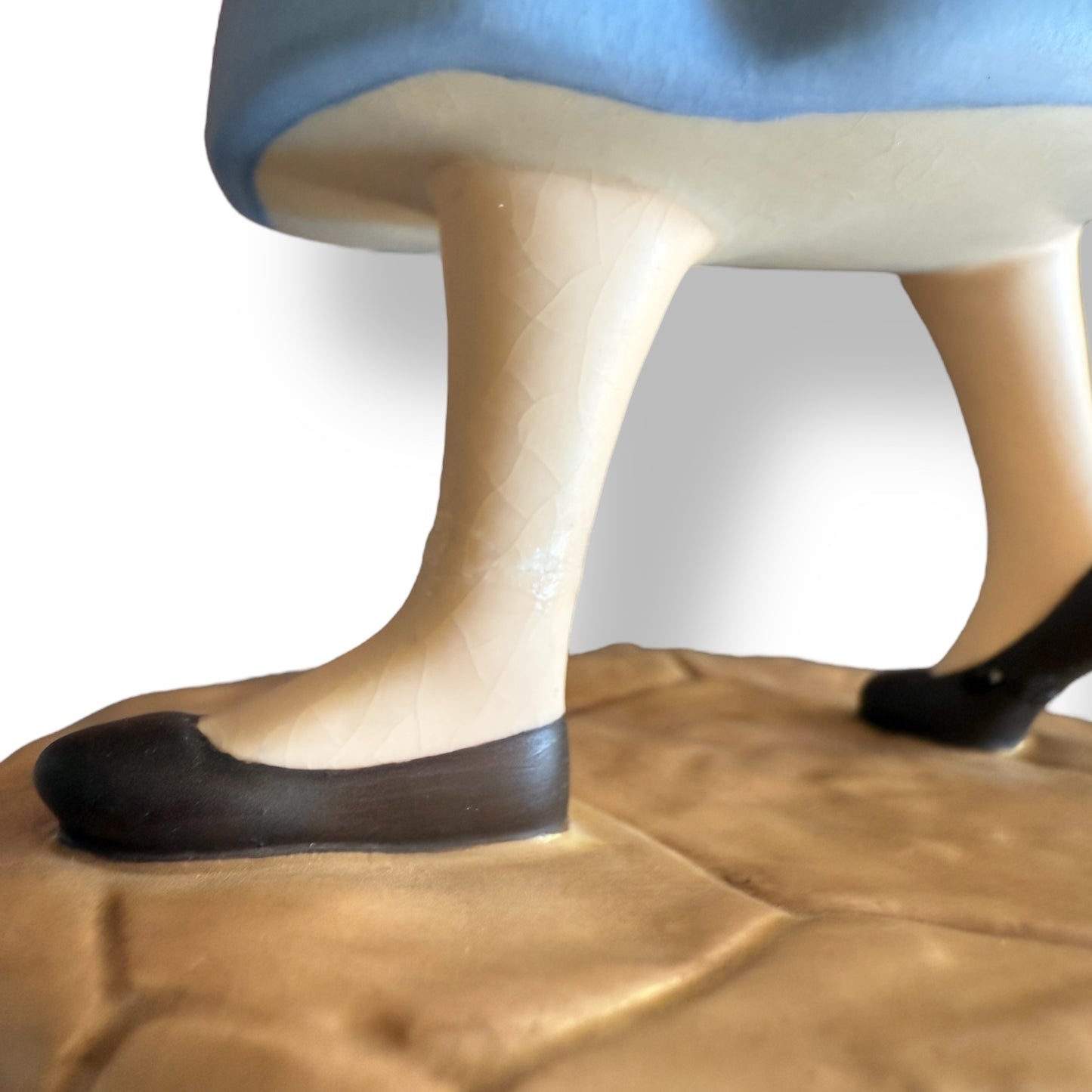 Walt Disney Classics Collection Dreaming of a Great Wide Somewhere Belle - DAMAGED - Figurine