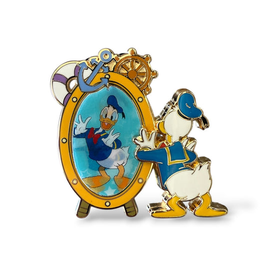 SDR Funhouse Mirrors Mystery Donald Lenticular Pin