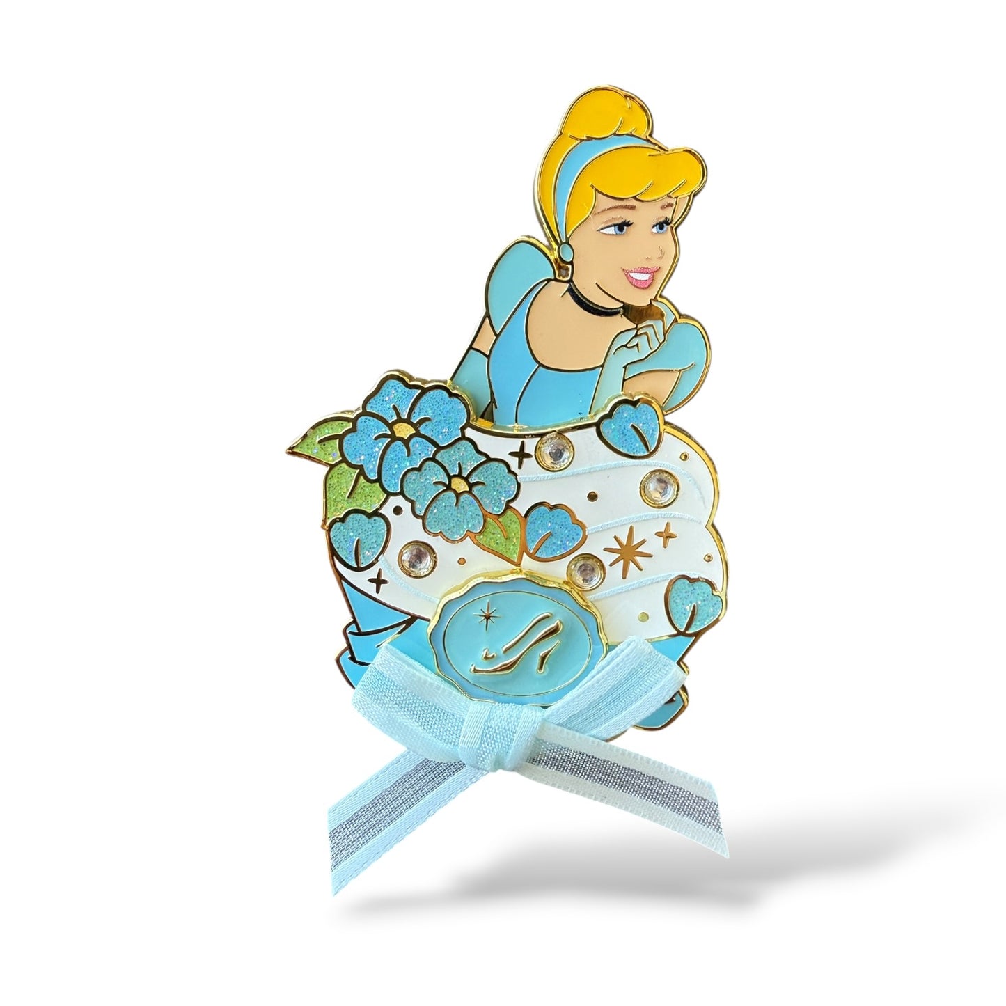 HKDL Magic Prize 2026 Princess Cupcakes Cinderella Pin
