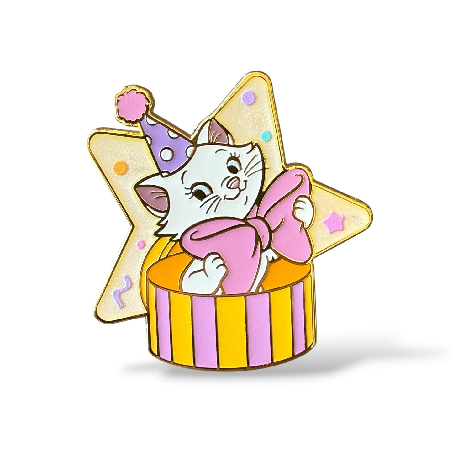 HKDL Magic Prize 2026 Pet Surprise Marie Pin