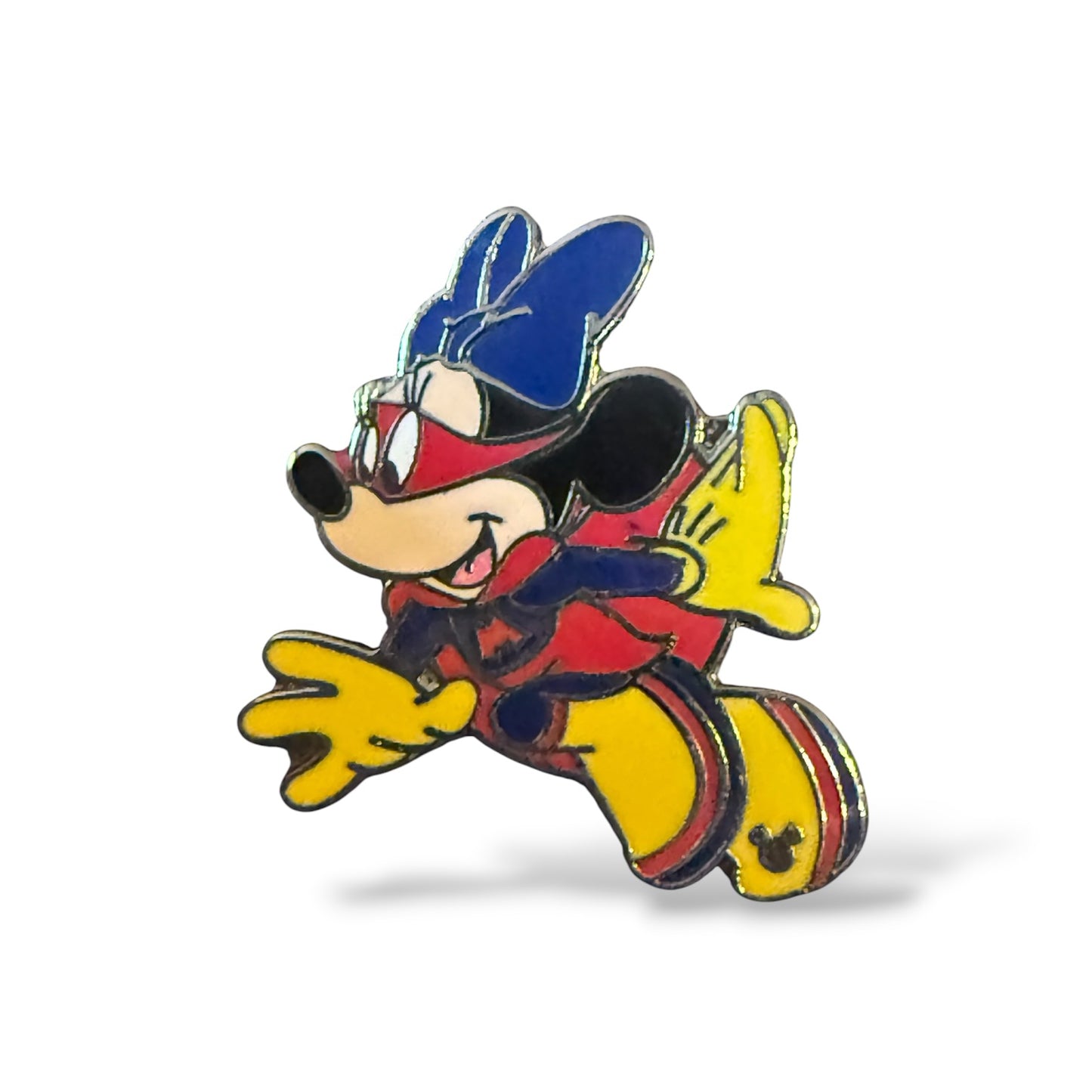 Cast Lanyard Superheroes Minnie Hidden Mickey Pin