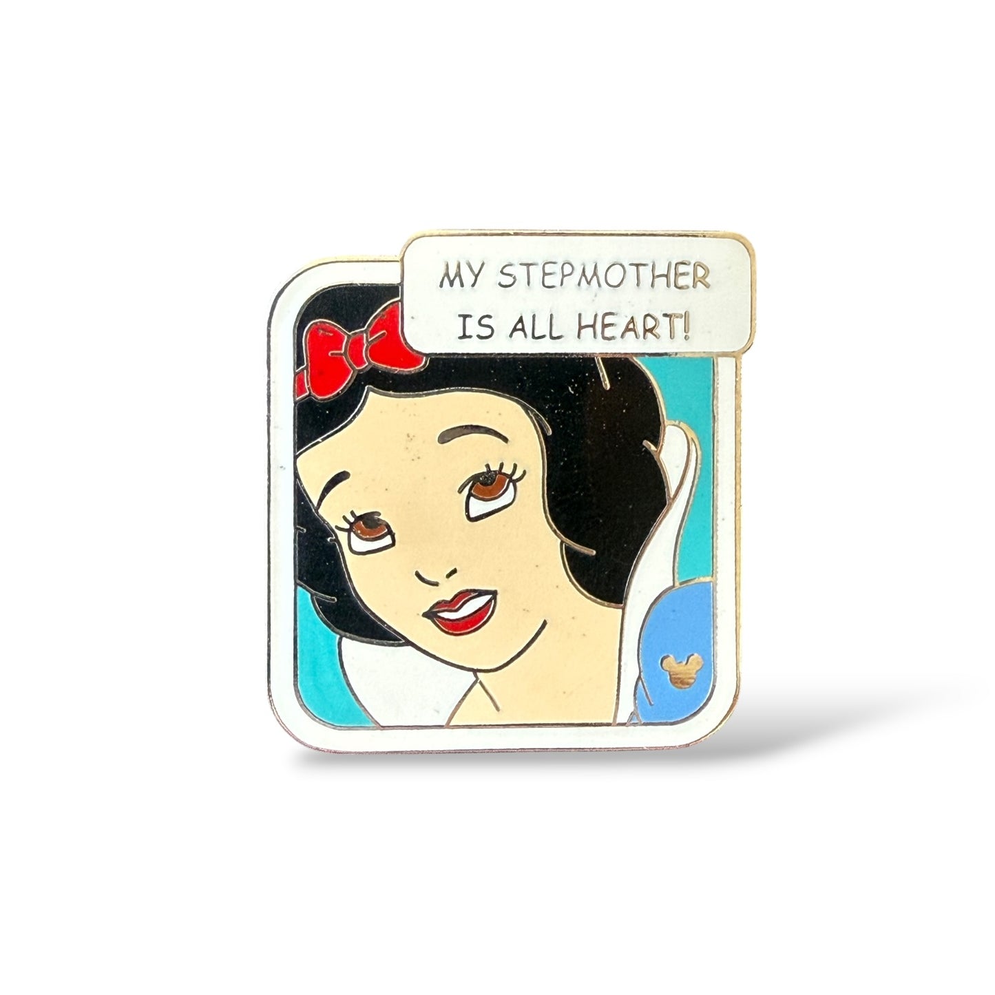 Cast Lanyard Princess Quotes Snow White MY STEPMOTHER IS ALL HEART Hidden Mickey Pin