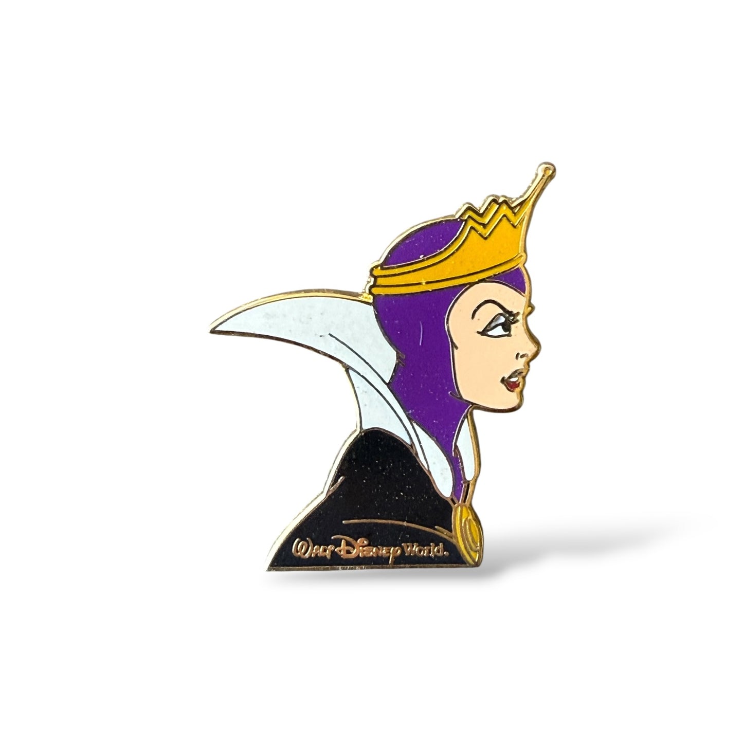 Cast Lanyard Disney Villain Profiles Evil Queen Hidden Mickey Pin