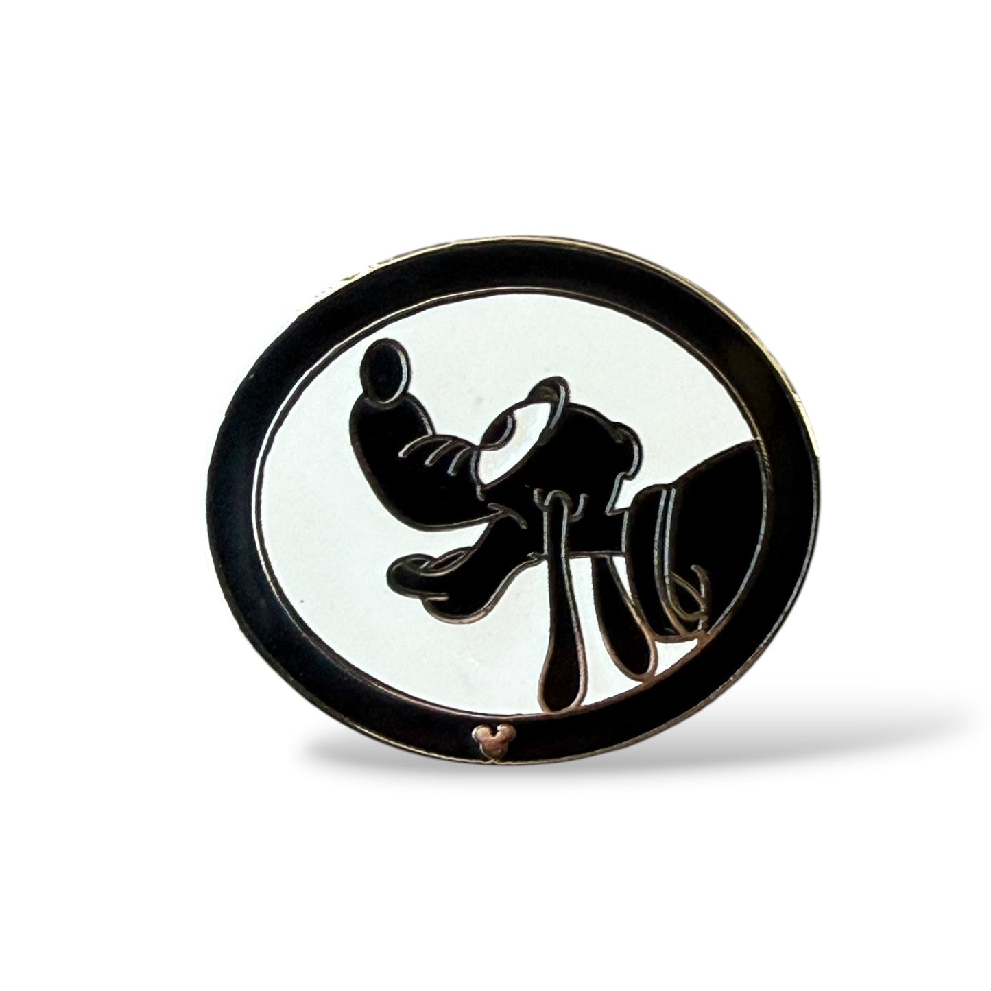 Cast Lanyard Main Street Silhouettes Pluto Hidden Mickey Pin