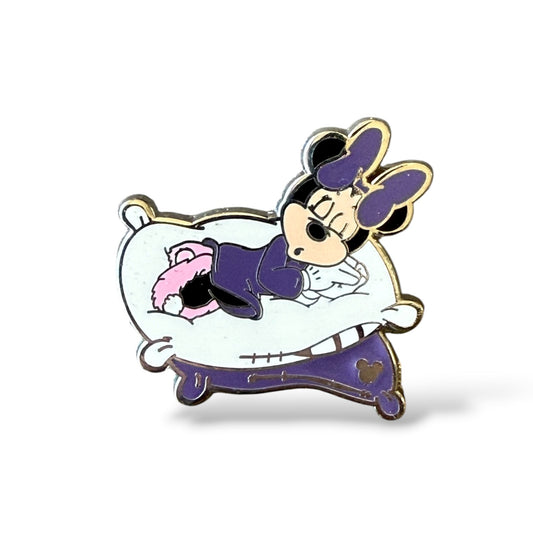Cast Lanyard Sleeping Characters Minnie Hidden Mickey Pin