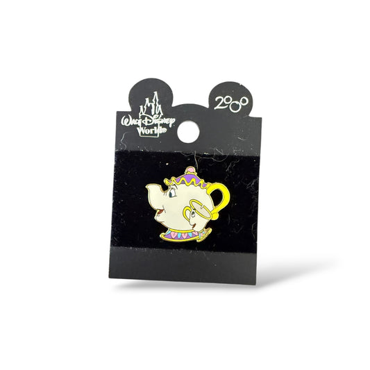DLR Beauty and The Beast Gift With Purchase Mrs. Potts and Chip Pin