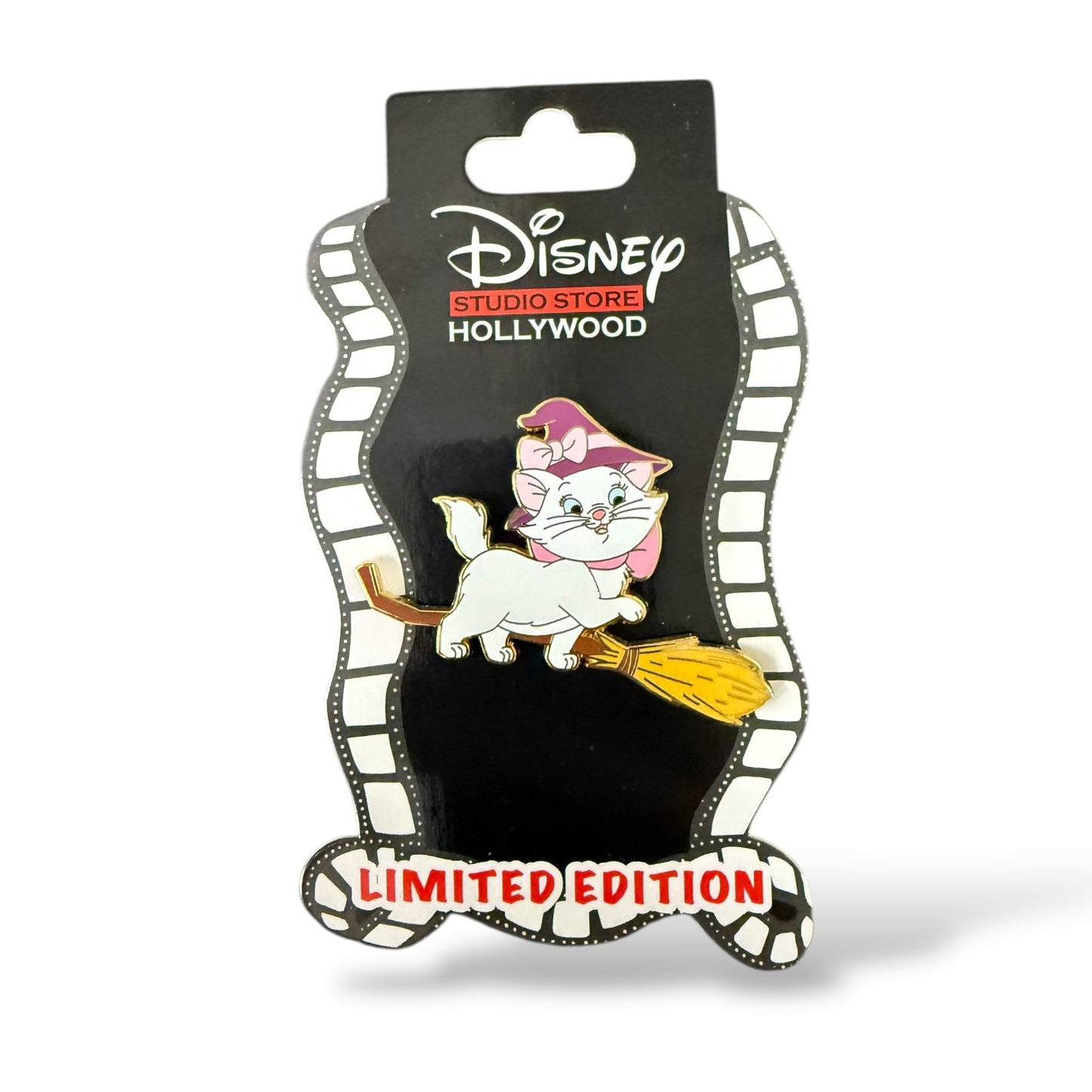DSSH Cat On Broom Marie Aristocats Pin
