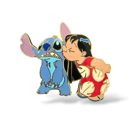 DLRP Lilo Kissing Stitch Pin