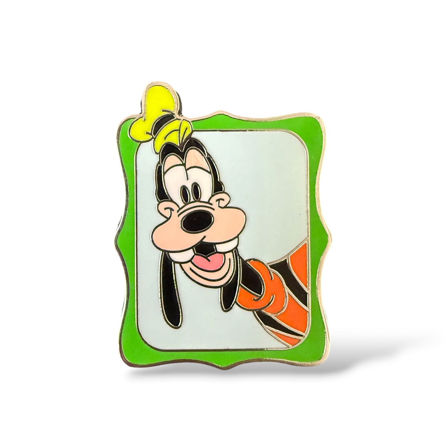 Disney Parks Peeking Mickey & Friends Starter Goofy Pin