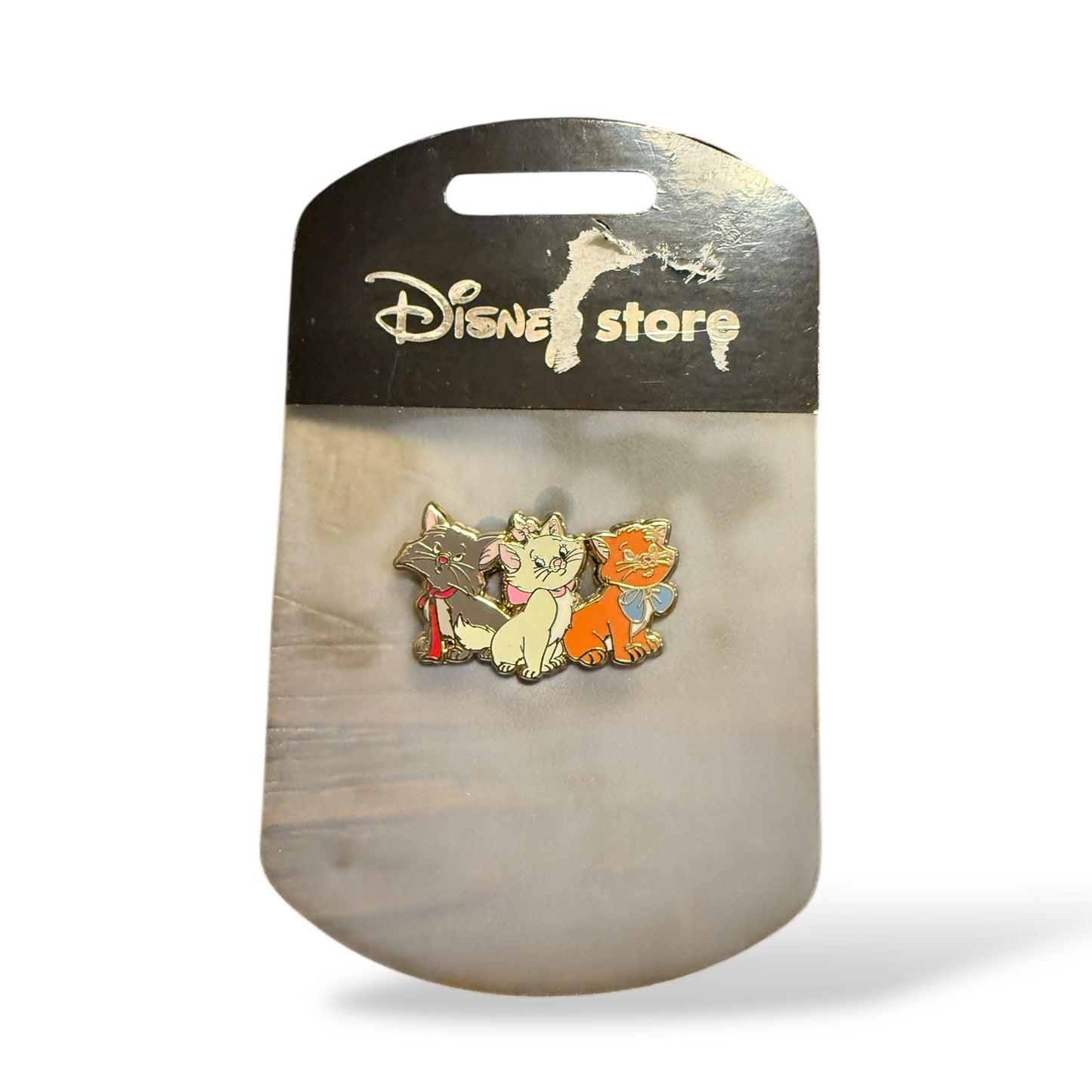 UKDS Aristocats Kittens Pin