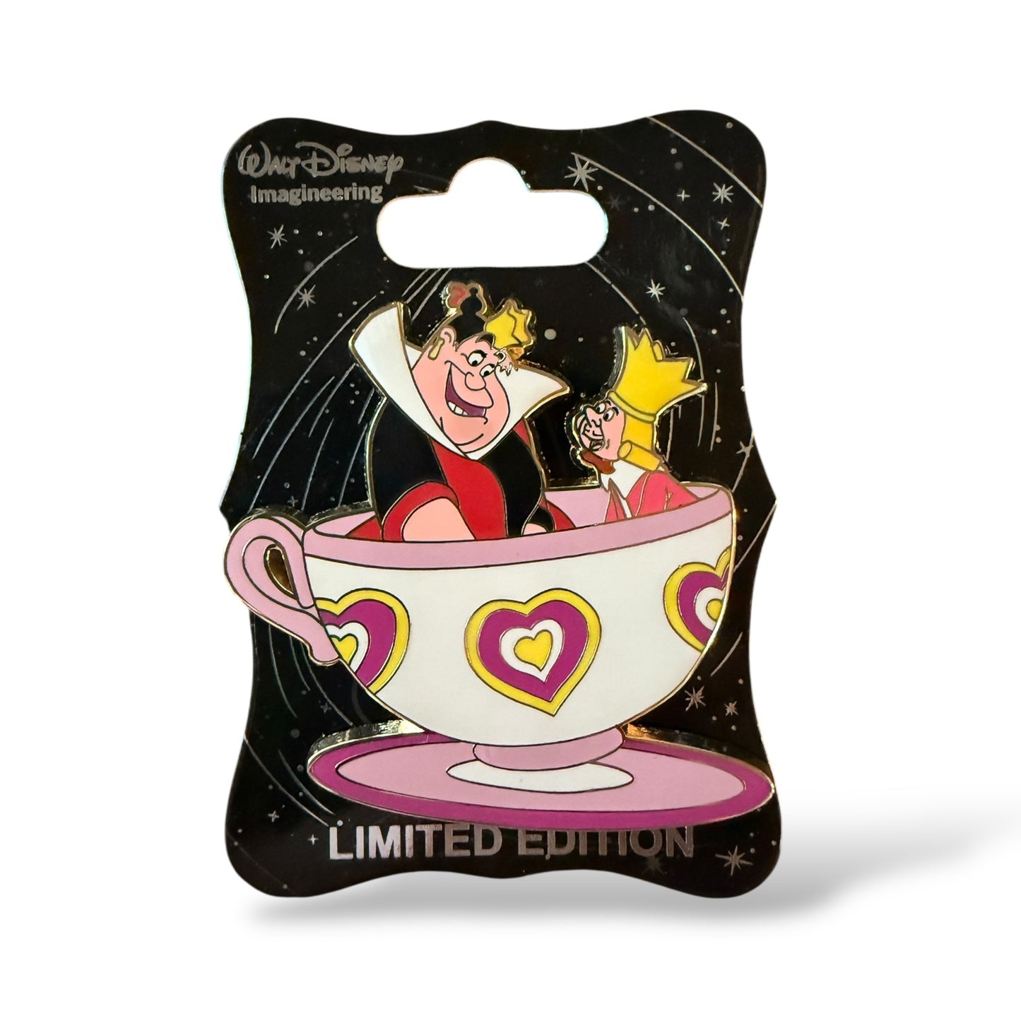 WDI Alice in Wonderland Mad Tea Party Queen and King of Hearts Pin