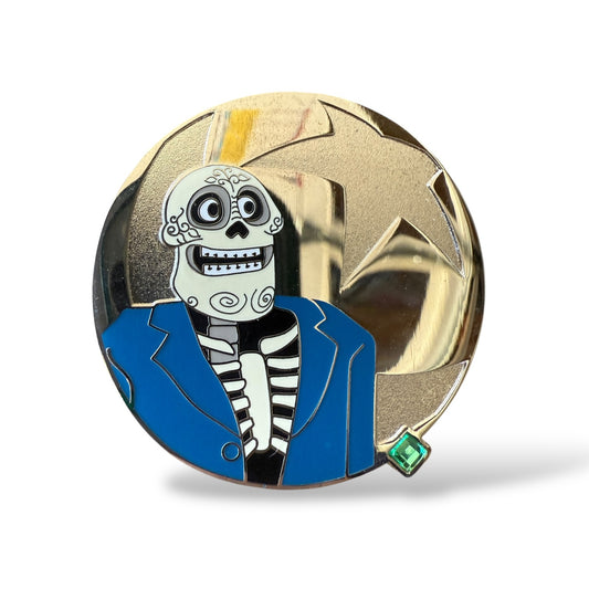 WDW 20 Years Pin Trading Re-Collections Trading Card Mystery Juan Ortodoncia Pin