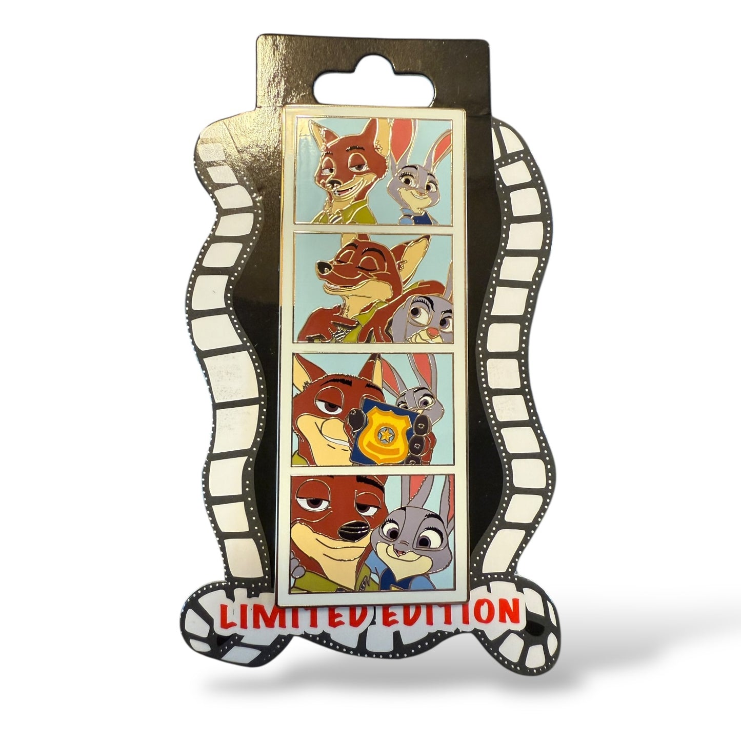 DSSH Photo Booth Nick Wilde and Judy Hopps Pin
