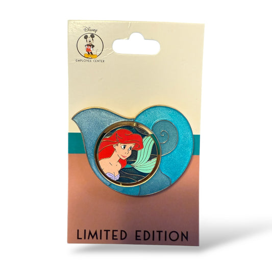 DEC Good vs. Evil Spinner Ariel and Ursula Pin