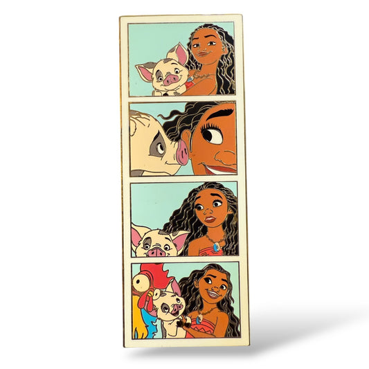 DSSH Photo Booth Moana and Pua Pin