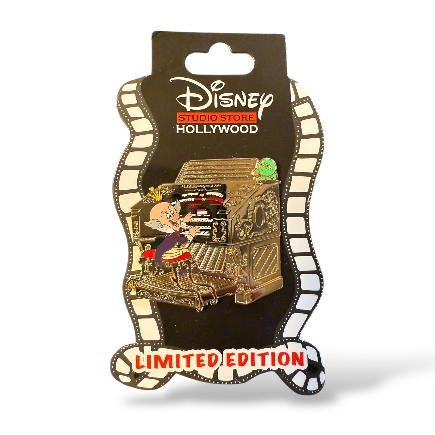 DSSH Organ Players King Candy Pin