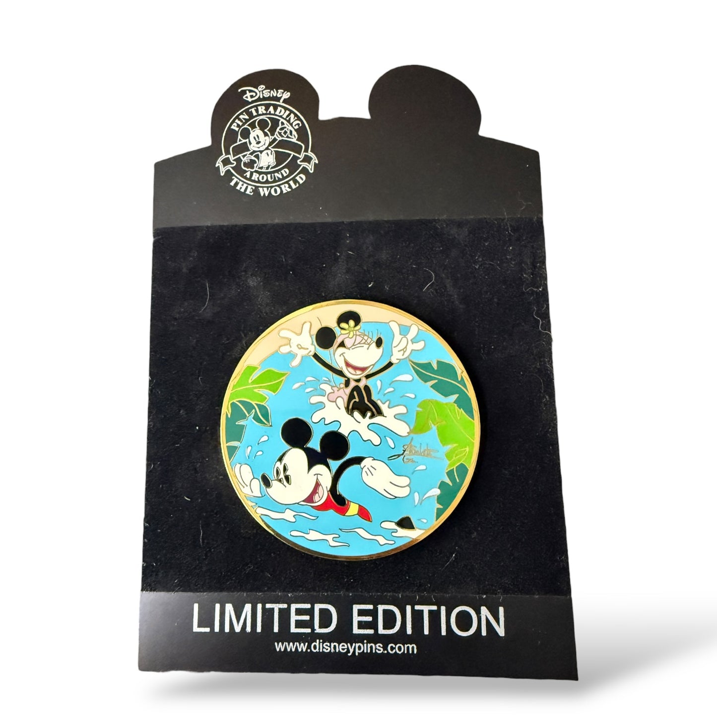Disney Shopping Gomes Mickey and Minnie Swimming Pin