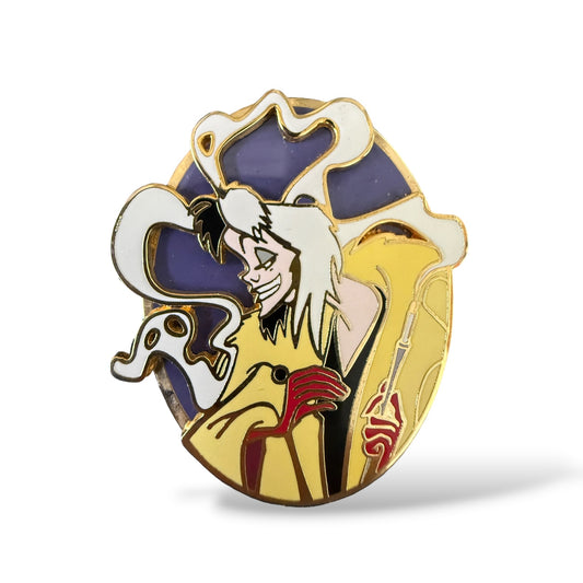 DLRP Halloween 2004 Cruella Smoking Surrounded by Smoke Pin