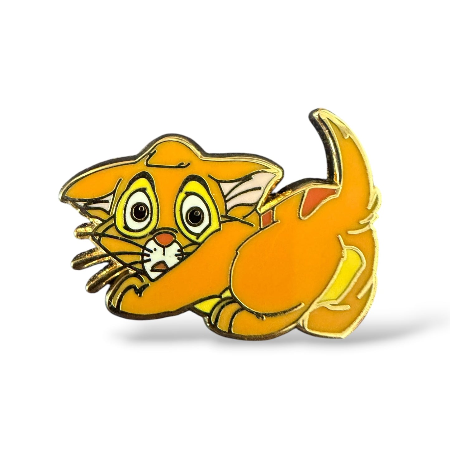 Oliver and Company Oliver Startled Fantasy Pin