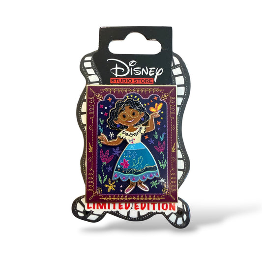 DSSH Cute Characters in Tapestry Mirabel Pin