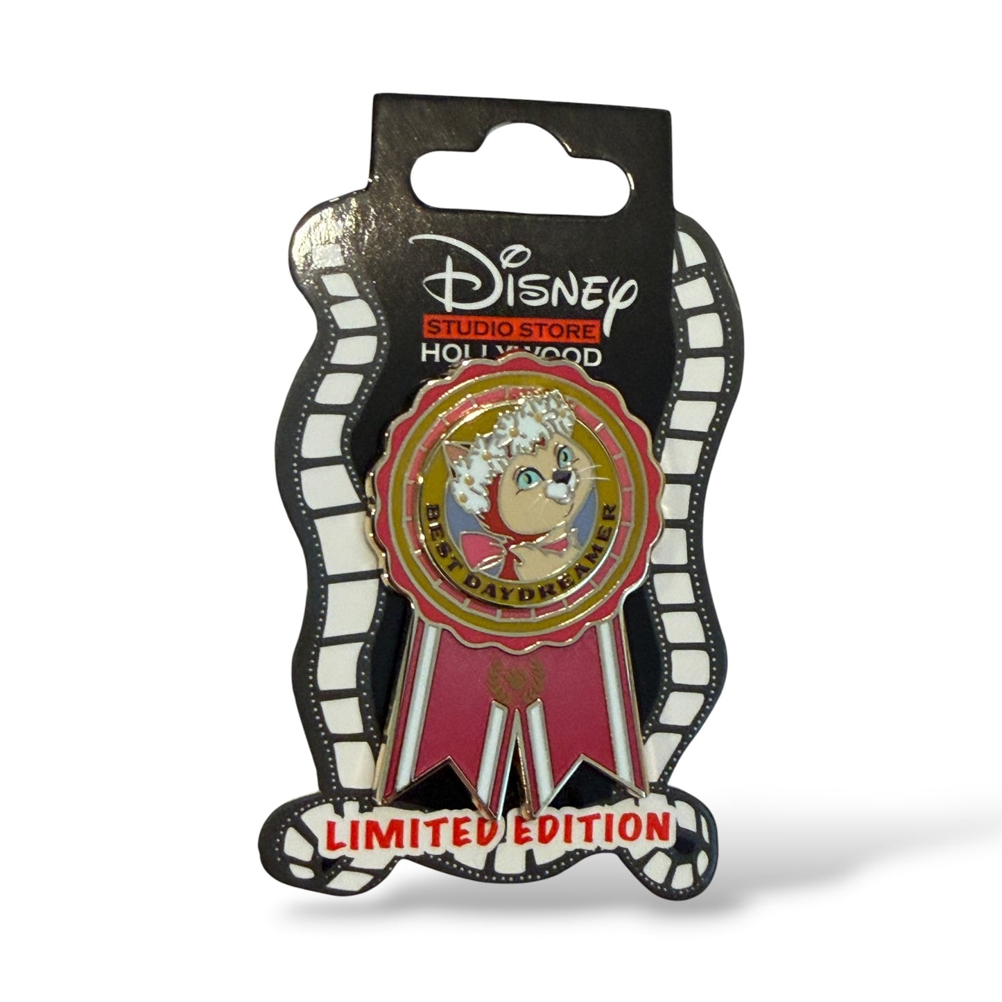 DSSH Best of Show Ribbons Dinah Best Daydreamer Pin