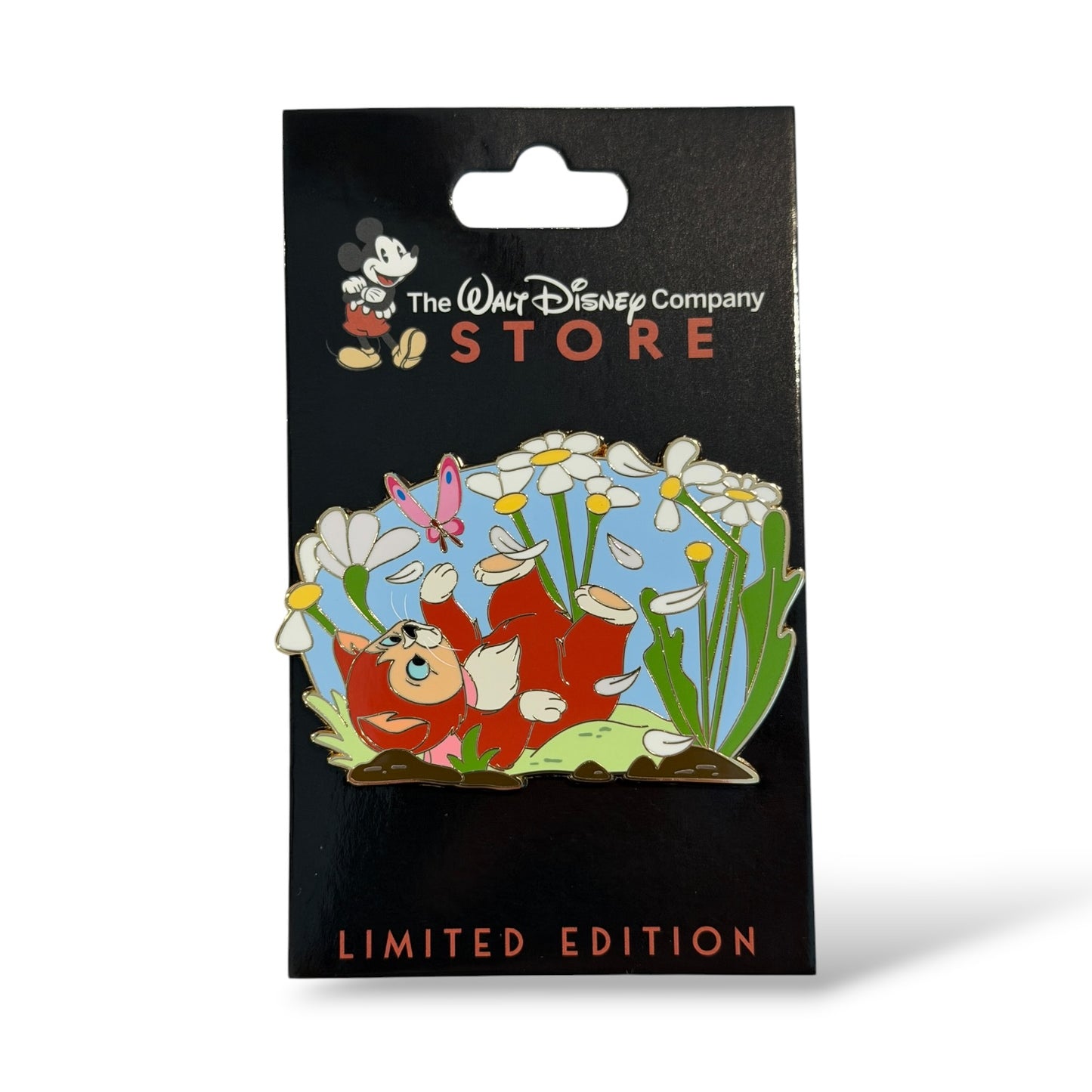 DEC Cat-astrophe Series Dinah Pin