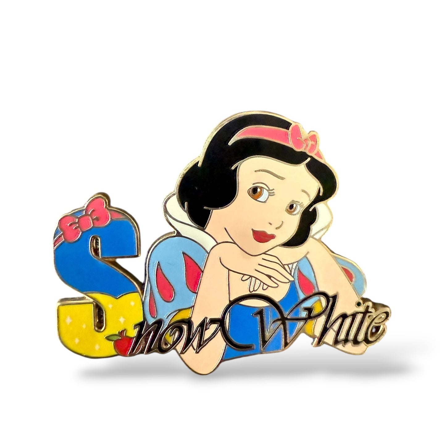 DEC Character Names Snow White Pin