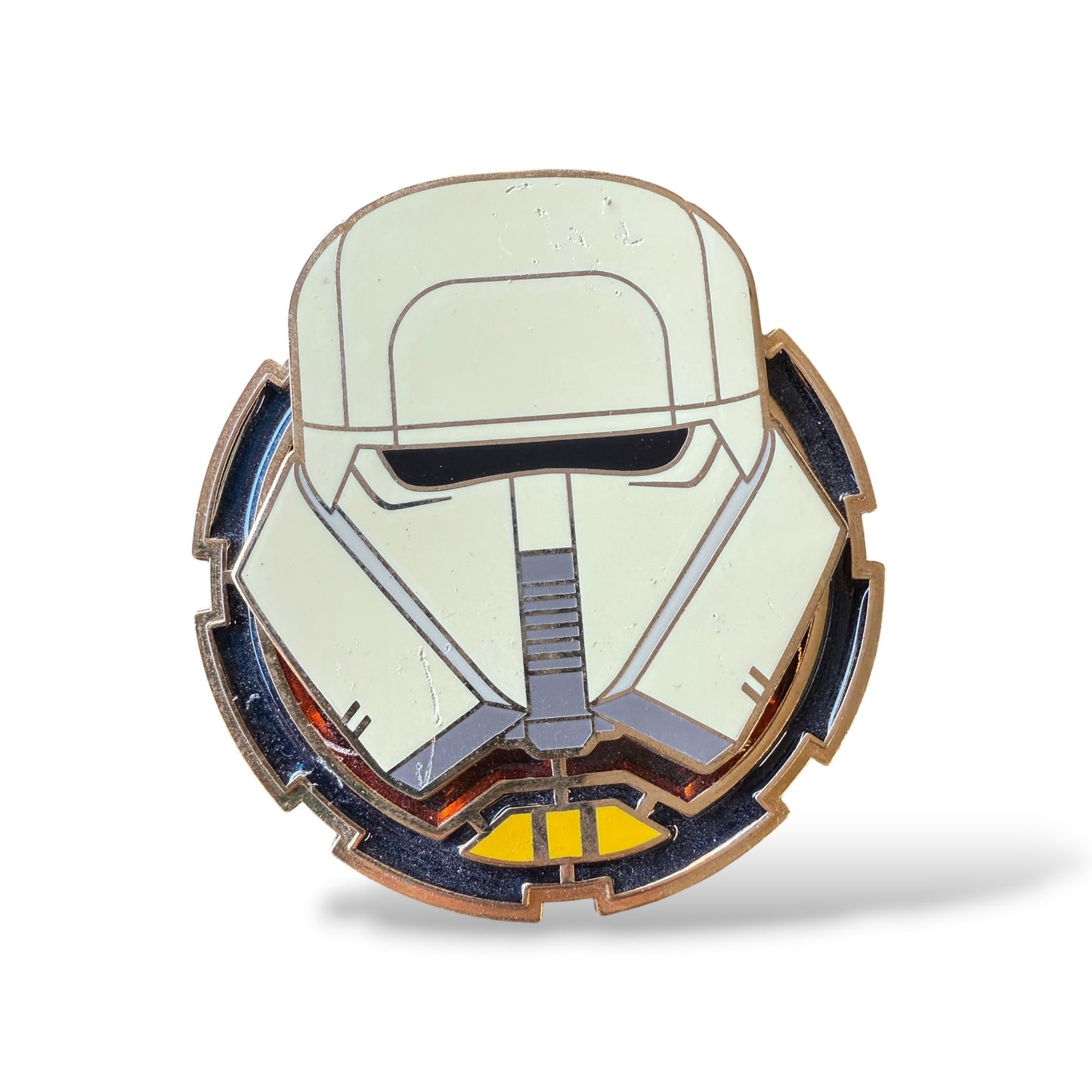 DSSH SOLO: A Star Wars Story Stormtrooper Helmet Pin