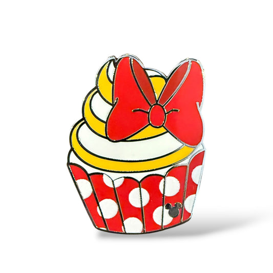 Cast Lanyard Cupcake Minnie Mouse Hidden Mickey Pin