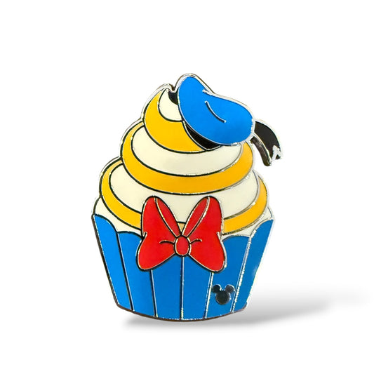 Cast Lanyard Cupcake Donald Duck Hidden Mickey Pin