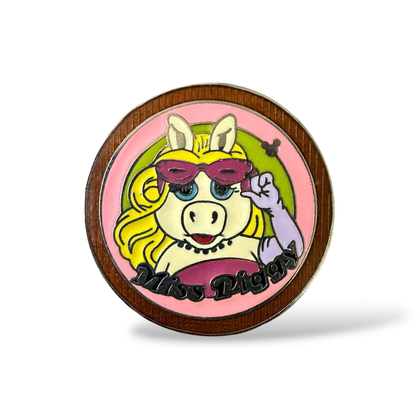 Cast Lanyard Muppet Profiles Miss Piggy Hidden Mickey Pin
