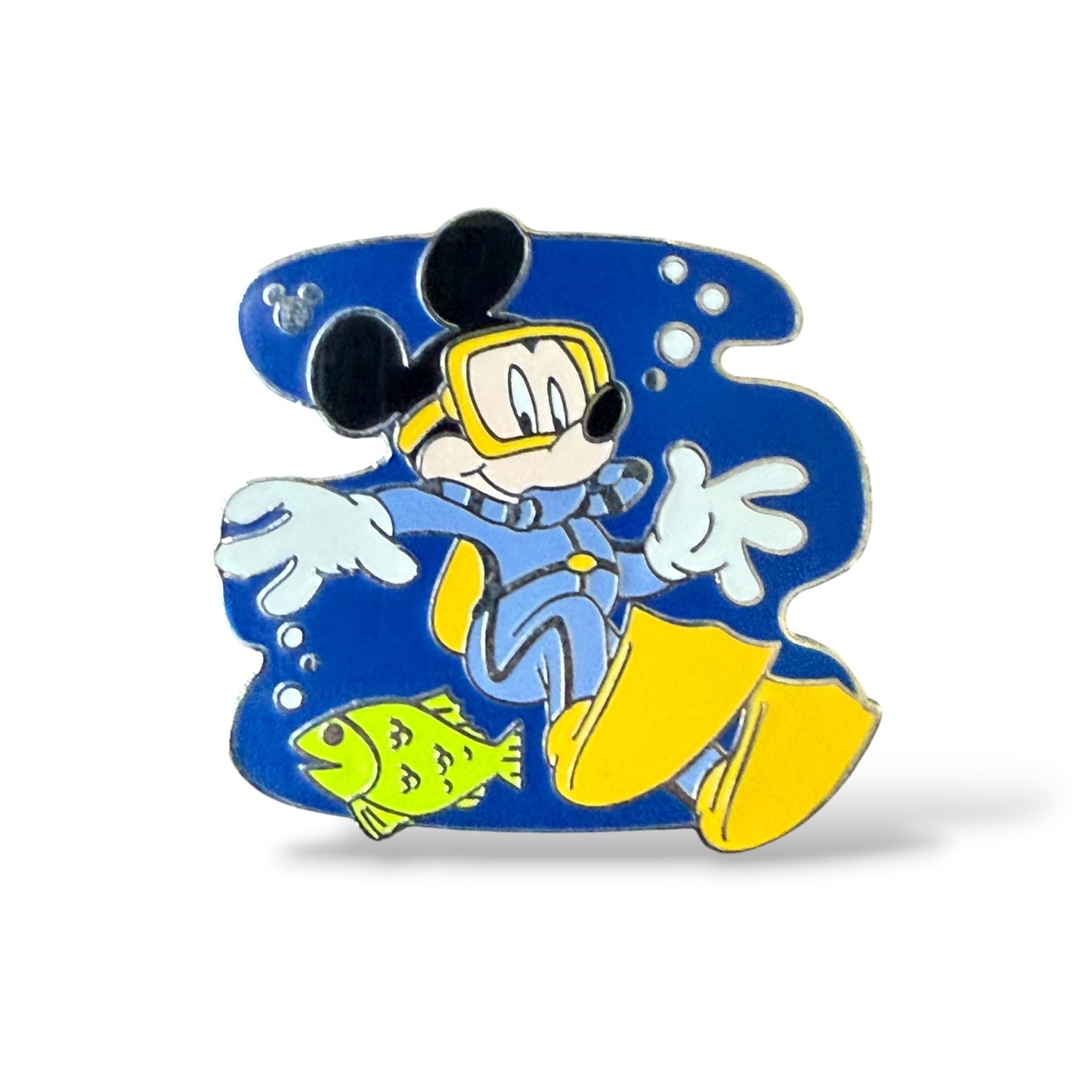 Cast Lanyard Mickey and Friends Scuba Diving Mickey Hidden Mickey Pin