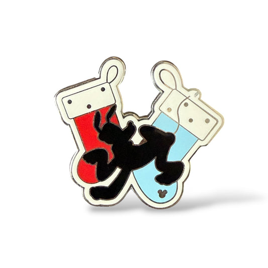 Cast Lanyard Christmas Silhouette Pluto Hidden Mickey Pin