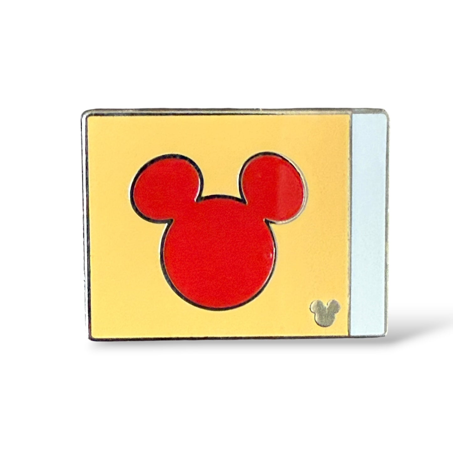 Cast Lanyard Walt Disney World Resorts Yacht Club Hidden Mickey Pin