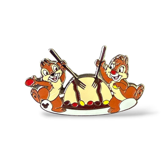 Cast Lanyard Chip n' Dale Desserts Zebra Dome Hidden Mickey Pin