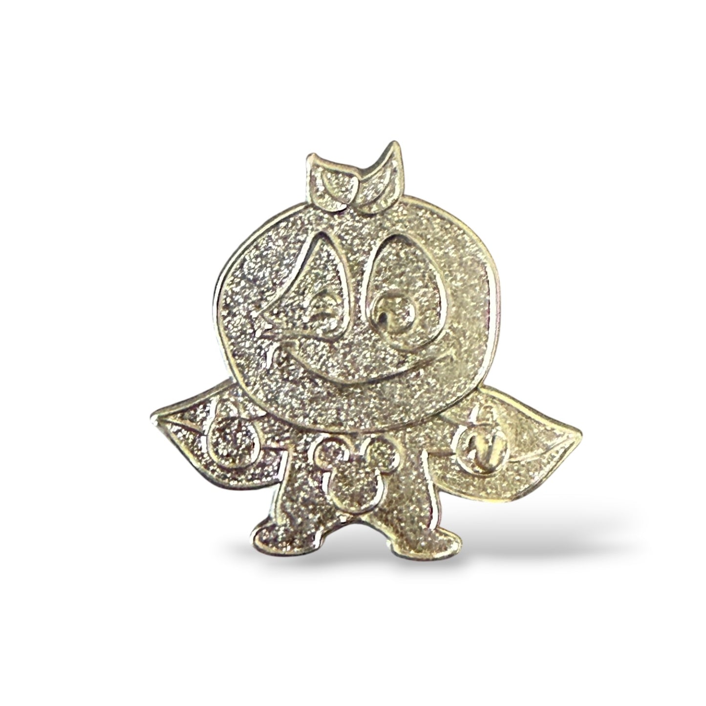 Cast Lanyard DeeBee Orangee Chaser Hidden Mickey Pin